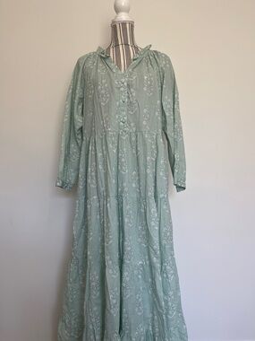 Sweet Magnolia - Floral Maxi Dress with Button Front